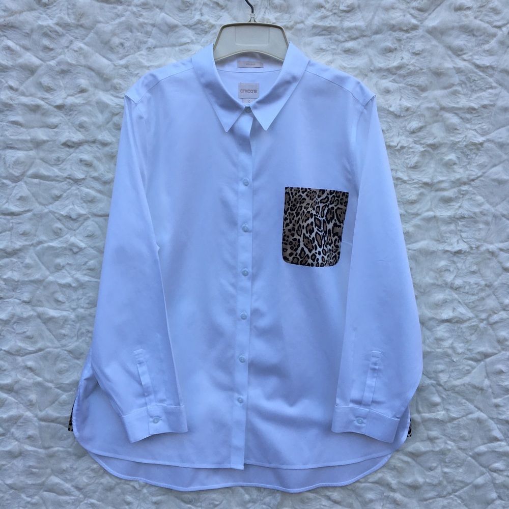 Chico’s “no iron” white bottom down/ animal print